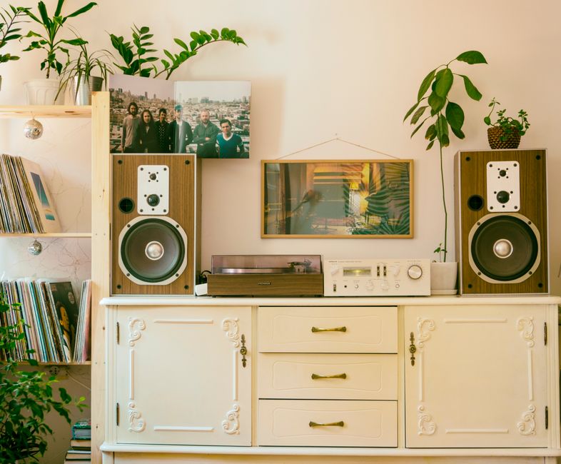Minimalistische keuken met zen soundscape. Minimalistische keuken met zen soundscape.